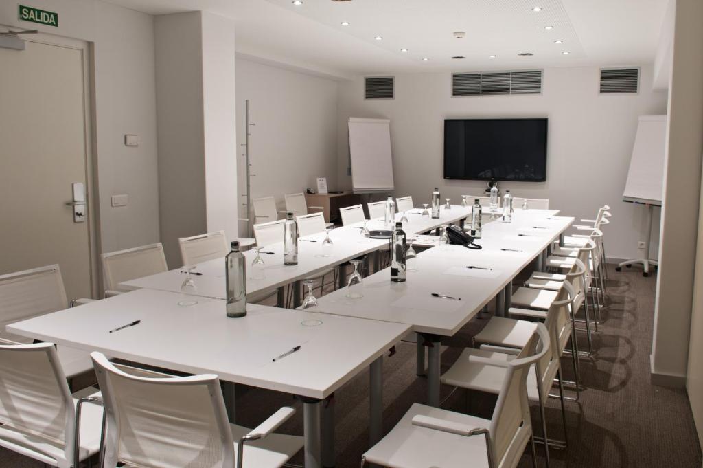 Ibis Budget Lleida Ngoại thất bức ảnh